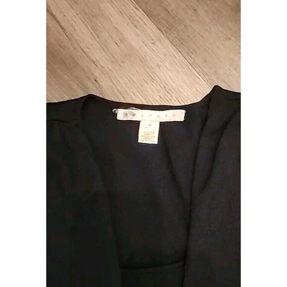 Belford Silk Black Pull-Over Cardigan-like Sweater Medium Womens Knot Front - Picture 2 of 5